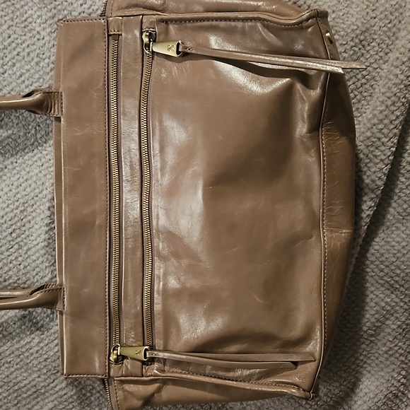 HOBO Tan Leather Shoulder Bag - Picture 4 of 7